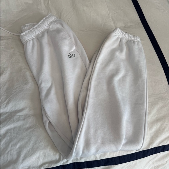 ALO Yoga Pants - ALO White Sweatpants